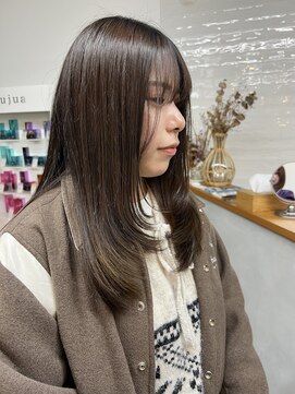 ソル(sol.) 顔まわりレイヤー×透明感グレージュ