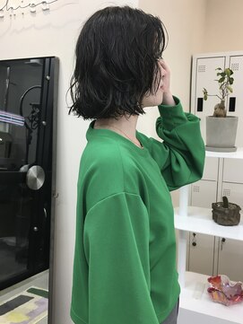 チーカ(chica) 大きめカールのボブパーマ