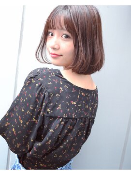 フレアジェネラス(FLEAR generous) 【ヌーディベージュ×ワイドバング似合わせカット】 柳本麻守