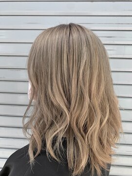 メム(MEM) ダブルカラーで作るミルクティーベージュ