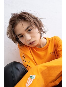 アンジェリカ JR奈良駅前店(ANGELICA) ANGELICA グランジ　センターパート　ショート　ミルクティ