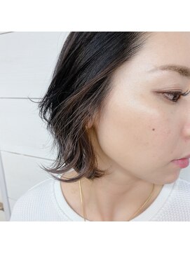 ピース トウキョウ(PEACE TOKYO) イヤリングカラーグレージュ