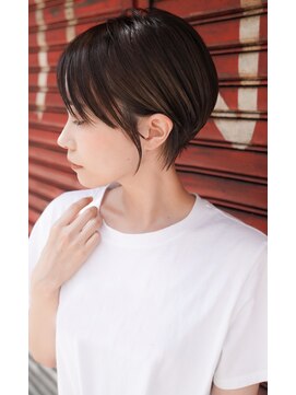 カライング(ing) 大人可愛い20代30代40代黒髪前下がりショートボブ丸みショート◎