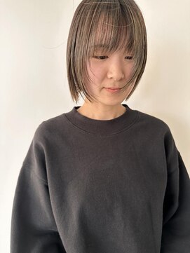 ワン(One) ボブにレイヤー