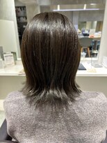 アイディール(:ideal)&nbsp;マットカラーでくすんだ柔らかいボブ