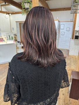 ヘアーデザインハル(hair desigin hal) ピンクハイライト