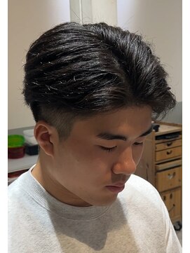 ヘアアンドフェイス ルースト(hair&face ROOST) 海外風センターパート