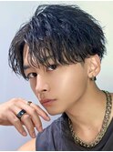 ツイストスパイラルセンターパートパーマツーブロック刈り上げ
