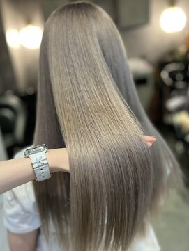 エス(Ess) 美髪/ワイドバング/ホワイトブロンド[髪質改善/ヘアセット/大宮]