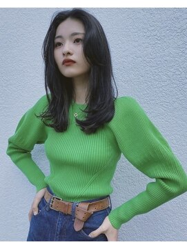 シーカ ニカイ(siika NIKAI) ミディアムレイヤーカット