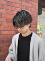 アウラ(AURA)&nbsp;シャドウパーマ/ニュアンスパーマ/センターパート/メンズパーマ