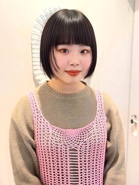 ロティー 天神(loty) ショート ボブ フェイスレイヤー 韓国 顔周りカット 透明感 20代