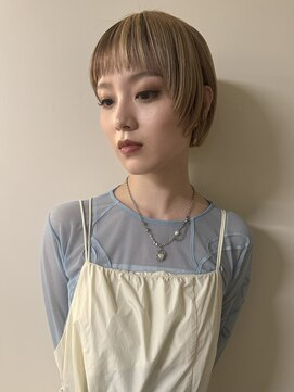 イェン(Yen.) ローライトカラーデザインカラーショートレイヤーボブ