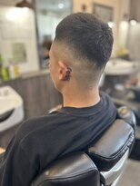 バーバークラハ(barber kuraha)&nbsp;フェードカット