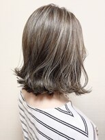 アオアクア バイ グルグル 小岩店(ao akua by GULGUL)&nbsp;インナーグレージュ ホイル10枚グレージュハイライトカラー 小岩