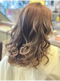 ハイライトシナモンベージュ