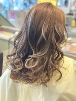 エメールヘア(aimere hair) ハイライトシナモンベージュ