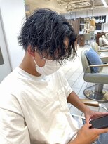 テトラ バイ ネオリーブ 横浜西口店(tetra by neolive)&nbsp;横浜★縦落ちセンターパートのツイスパ