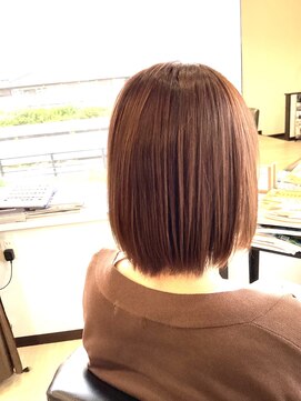 コア フィール ア デイ(COIFFURE A DAY) 【M3D見附今町】サラサラボブ