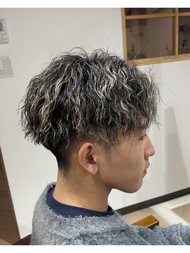 ラボヌールヘアーリアン 川越店(La Bonheur hair Lien) 【Lien 風呂田】ツイストスパイラルパーマ×メッシュ