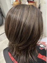 リム 南浦和(Lim)&nbsp;ハイライト/インナーカラー/白髪ぼかし/縮毛矯正/ショート