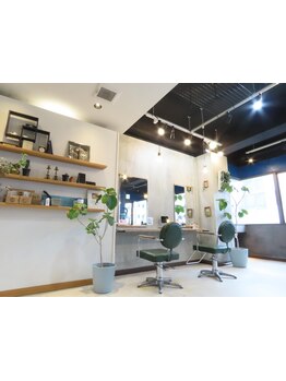 広々とした空間でのマンツーマン施術＊お悩みもなりたいイメージも伝えやすい◇