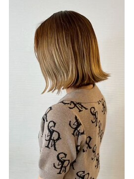 ボンド(hair salon bonD) ハイライト×ボブ（ミルクティーベージュブロンド）