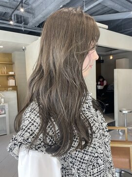 ヘアー アイス ルーチェ(HAIR ICI LUCE) ブリーチなしカラー オリーブベージュ レイヤーカット /林