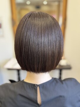 ヘアーメイク ダンス(hair make DANCE) *アッシュベージュのつやつやボブ*