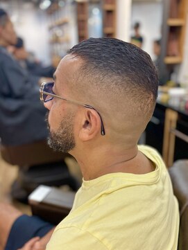 クオンヒール 淀屋橋店(QUON HEAL) スキンフェード/バズカット/バーバー/フェード/クロップ△