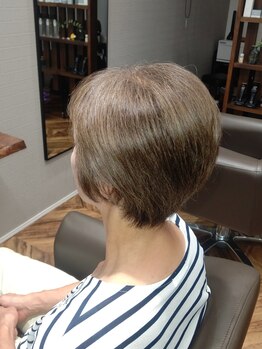 リノ(Lino)の写真/【大人女性ならではのお悩みを解消◎】[Lino]の”エイジングケアカラー”で潤い溢れる若々しい艶髪へ♪