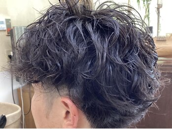 ヘアーファンタジー 近藤(Hair Fantasy 近藤)の写真/メンズリピーター多数◎お客様の年齢と共に変わる髪のお悩みに寄り添い、理想の仕上がりへ導きます☆