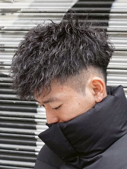 キングオブヘア バイ ノイズ 梅田茶屋町店(KING of hair by NOISM)の写真/【梅田駅徒歩3分/大阪梅田】クオリティの高い波巻きスパイラルパーマが学生に人気◎最旬デザインをご提案!