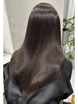 ソイデュエ 梅田(soi due)の写真/【大阪/梅田】気になるうねりを自然にまとまる美髪へ。毎朝のお手入れが楽になる、柔らかなストレートに♪