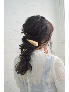 ヘアーモード ケーティー 京橋店(Hair Mode KT) 【ヘアアレンジ特集】アンニュイなダウンヘアアレンジ