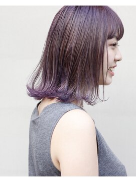 イル(ill) 外国人風透明感　パープルグレージュ　大須