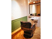 ワイズバーバー ギンザ  神田御茶ノ水店(Y's BarBer GINZA)