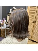 コントラストハイライト×ベージュ