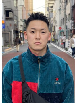 フランクスバーバーザスタンド(Frank’s barber the stand) スペインカール/スパイキーショート/フェザーパーマ/飯田橋E