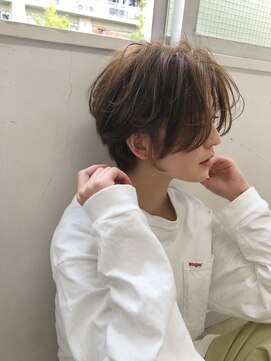 ケンジ 洋光台(KENJE) 横顔美人♪ ハンサムショート×ライトベージュ　style by 田爪