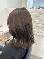 リアン バイ キートス(Lien by kiitos)&nbsp;ベージュカラー/フォギーベージュ/ミディアムヘア