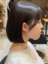 アトリエコア(Atelier Coa)&nbsp;顔周りレイヤーカットくびれヘアミルクティーベージュカラー