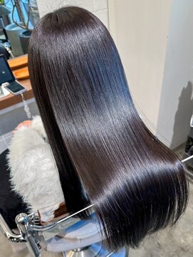 ベルン(bern) 髪質改善トリートメント 韓国風暗髪ストレート