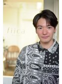 メンズナチュラルストレート　かき上げヘア
