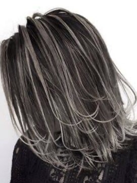 アールシリウス(R,SIRIUS) 外国人風バレイヤージュ