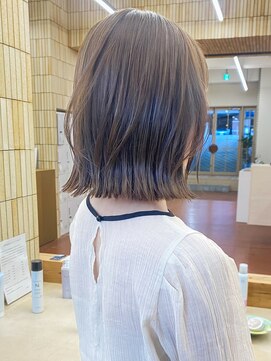 パークレーン アイス イヴェン(park lane ICI yeven) ブリーチなし切りっぱなしボブミディアムレイヤーボブ夏カラー