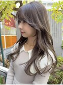 ヘーゼルグレージュ/オリーブグレー/バタフライカット