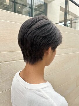 スタイル 成城学園前(STYLE) メンズスタイル【センターパート×シルバーカラー】