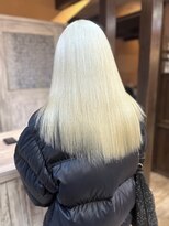 モアムー(Moremuu) 【Maho】ホワイトブロンド