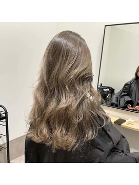 ラッシュヘアエン(Rush hair en) ブロンド/カラー/ブリーチ/倉敷/ワンホンヘア/レイヤーカット